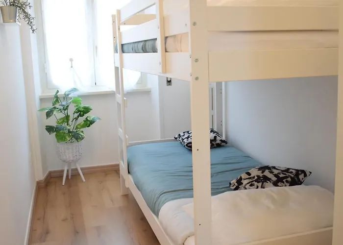 Joy House - Vaticano