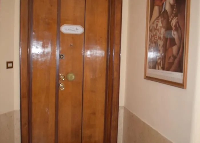 Joy House - Vaticano Roma